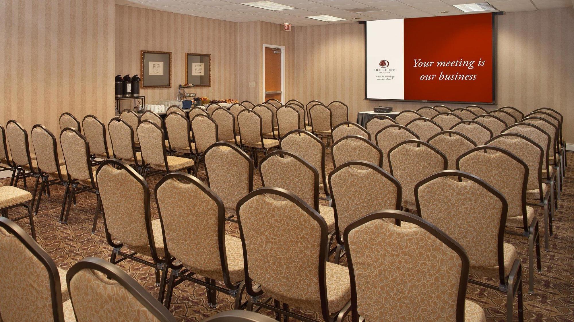 Doubletree By Hilton Chicago Schaumburg Hotel Buitenkant foto